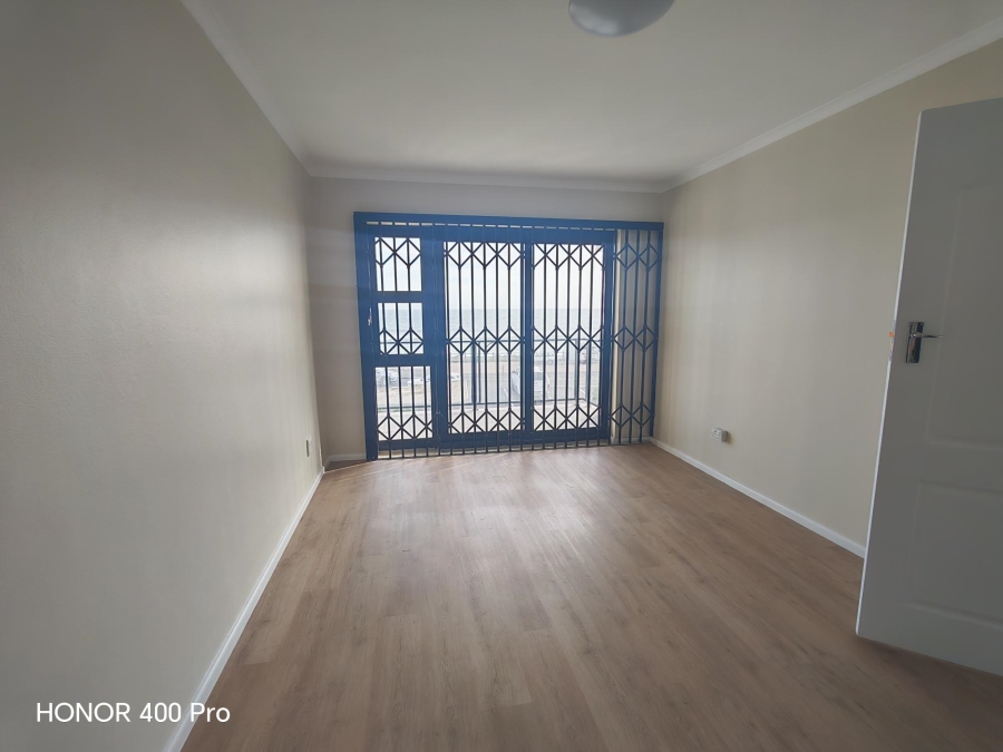 2 Bedroom Property for Sale in Beachfront Western Cape